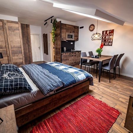 Ivi Place Apartments Новий Сад Екстер'єр фото