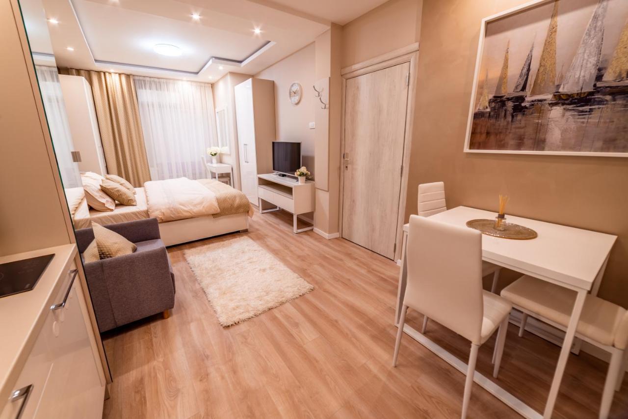 Ivi Place Apartments Новий Сад Екстер'єр фото