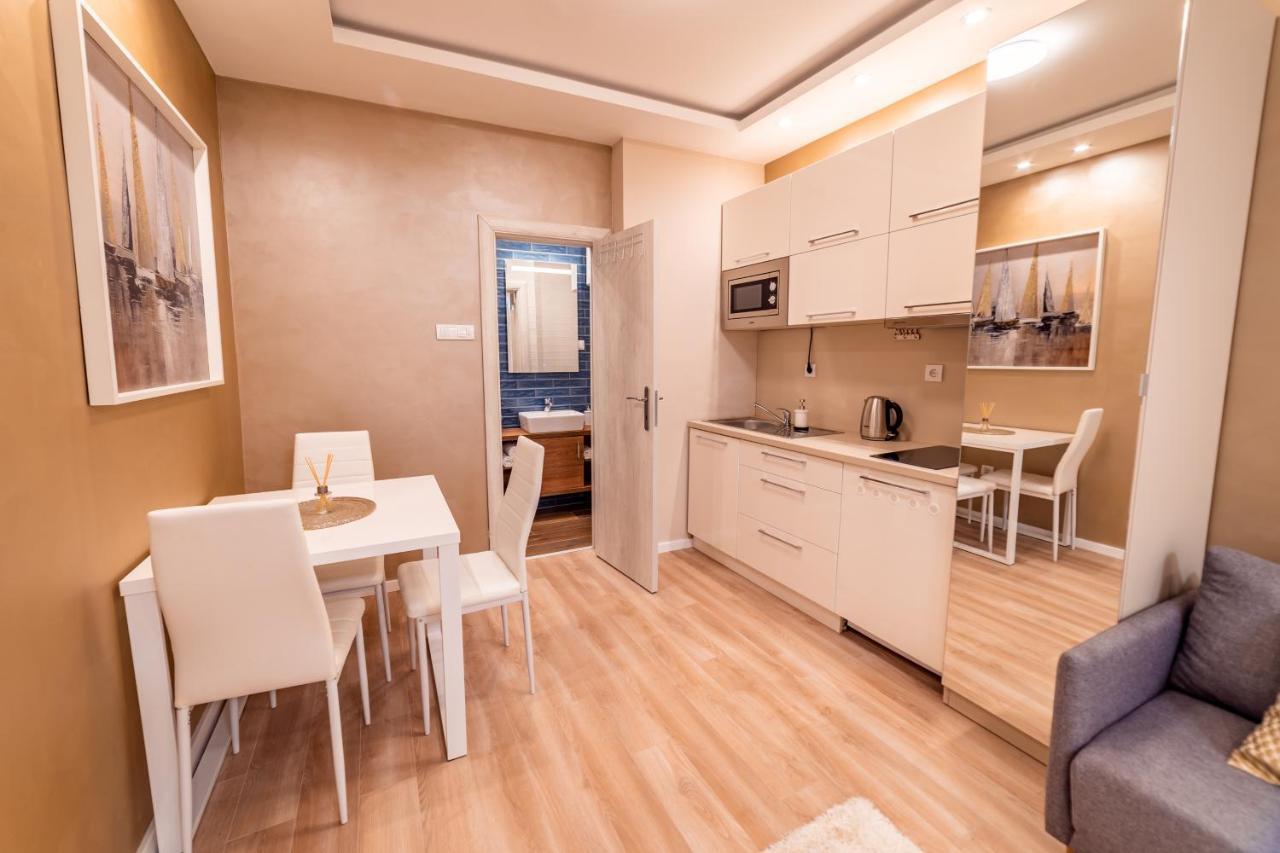 Ivi Place Apartments Новий Сад Екстер'єр фото